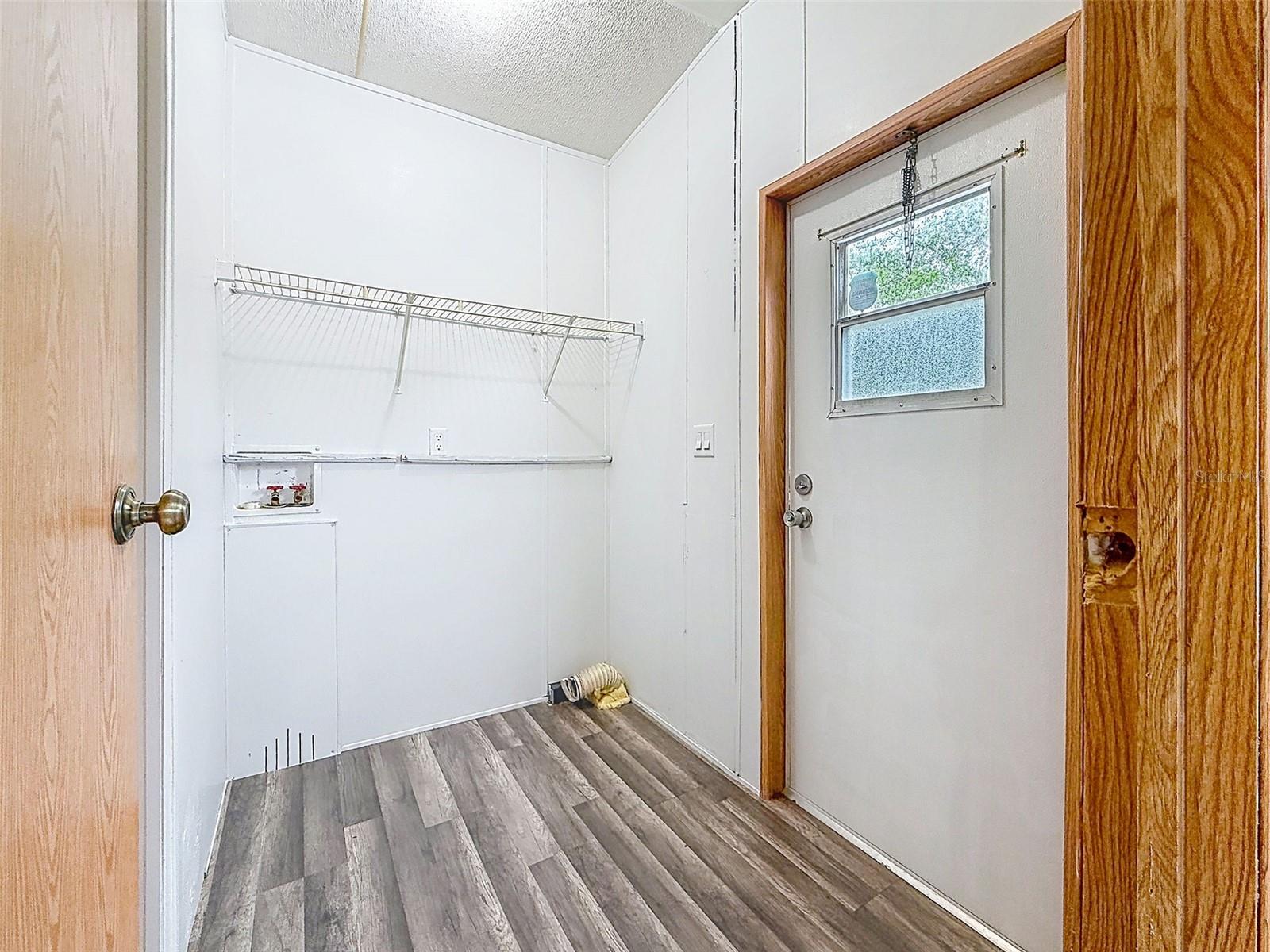 HAMNERS W E WONDERLAND ACRES - Residential