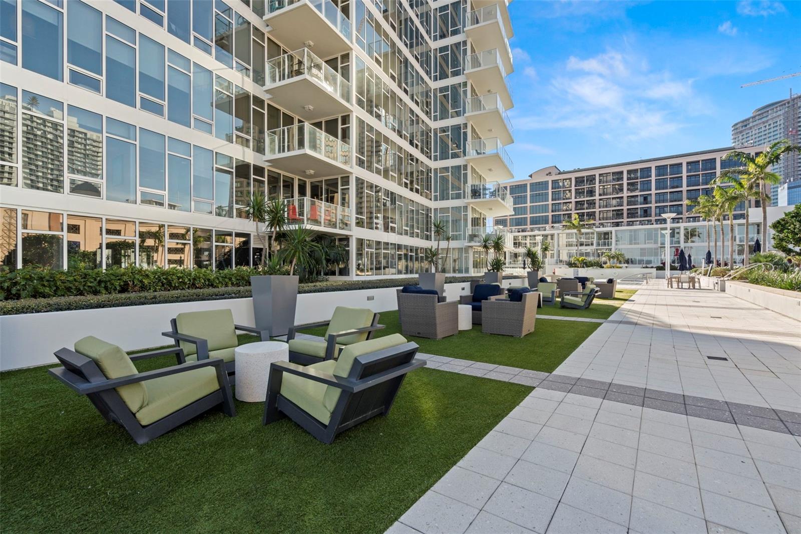 SIGNATURE PLACE CONDO - Residential