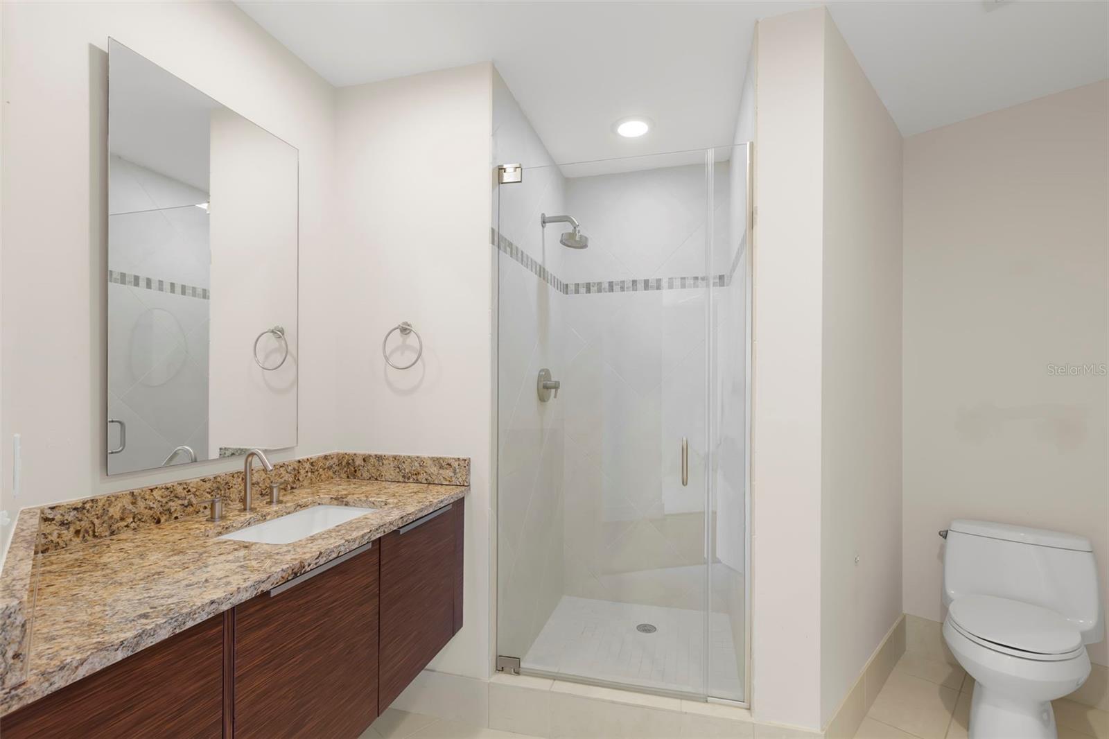 SIGNATURE PLACE CONDO - Residential