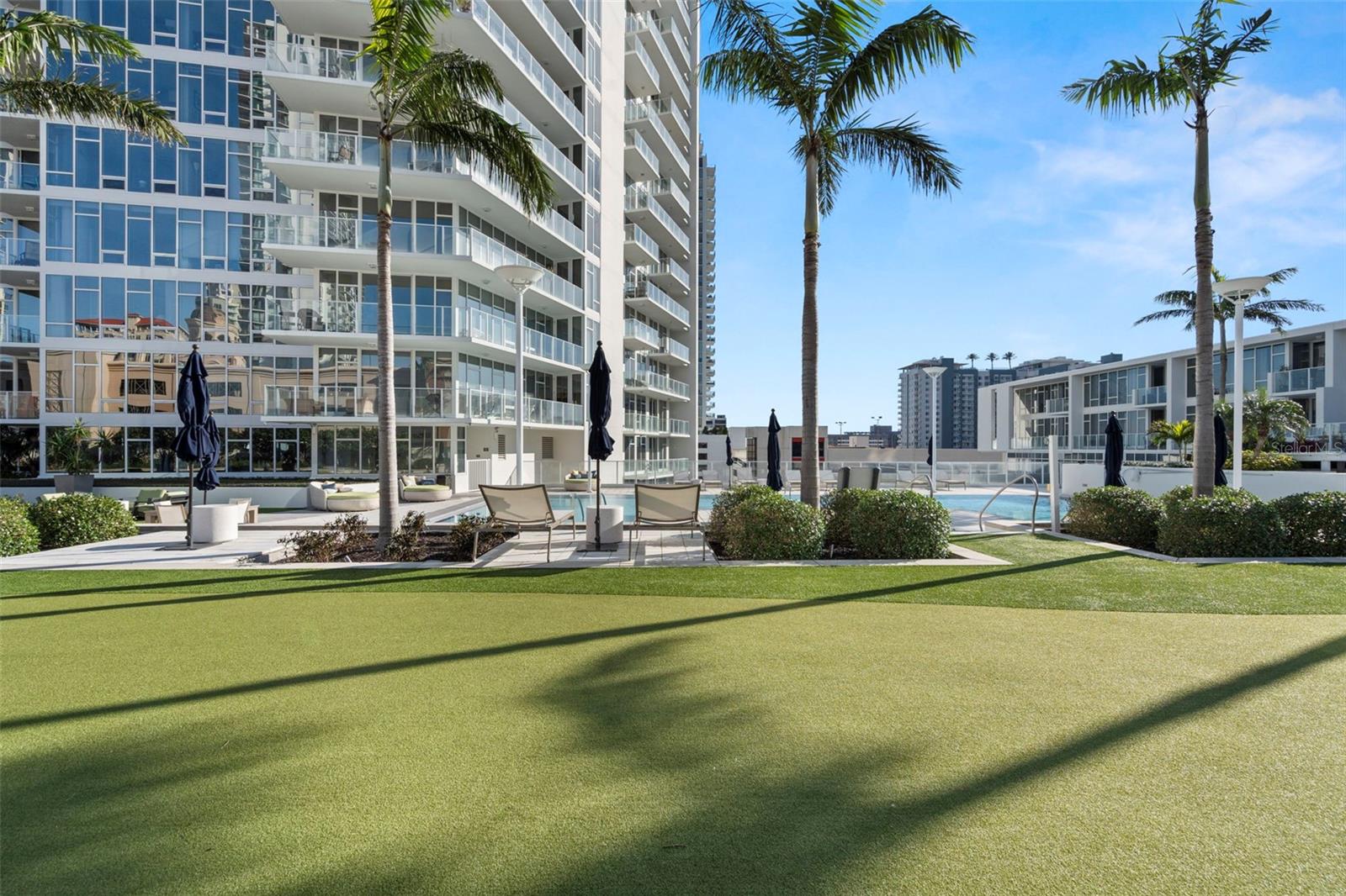 SIGNATURE PLACE CONDO - Residential