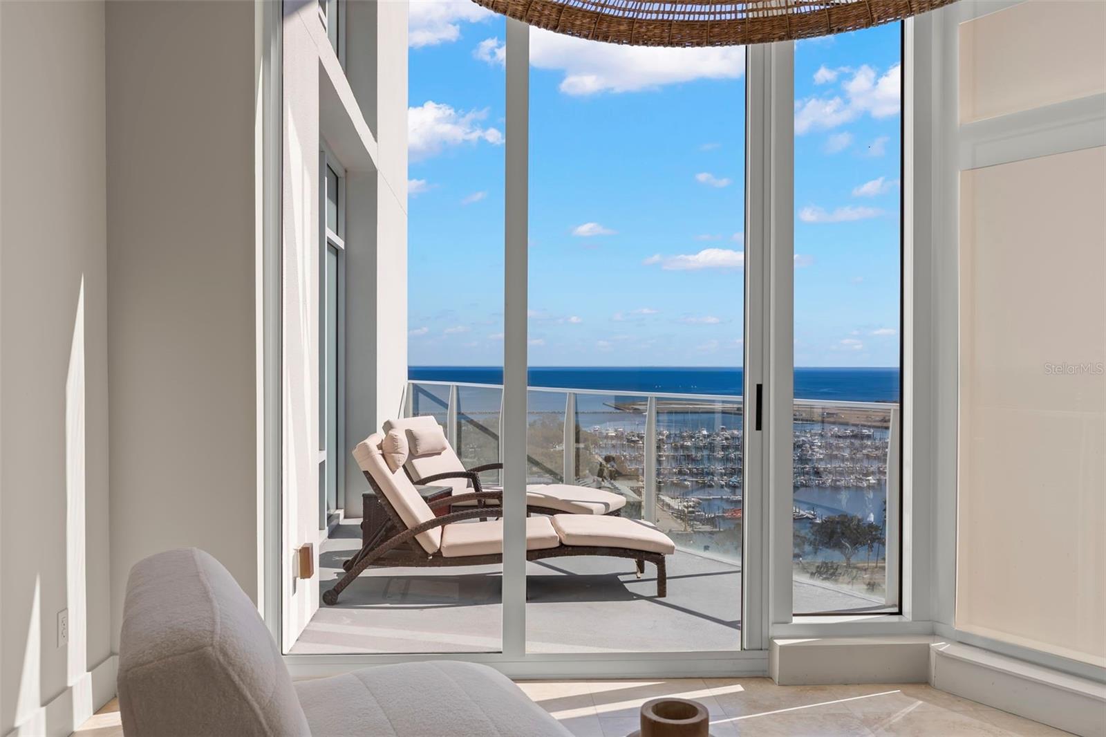 SIGNATURE PLACE CONDO - Residential