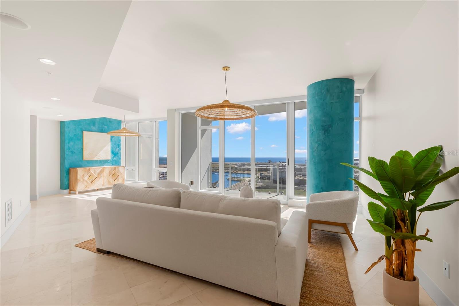 SIGNATURE PLACE CONDO - Residential