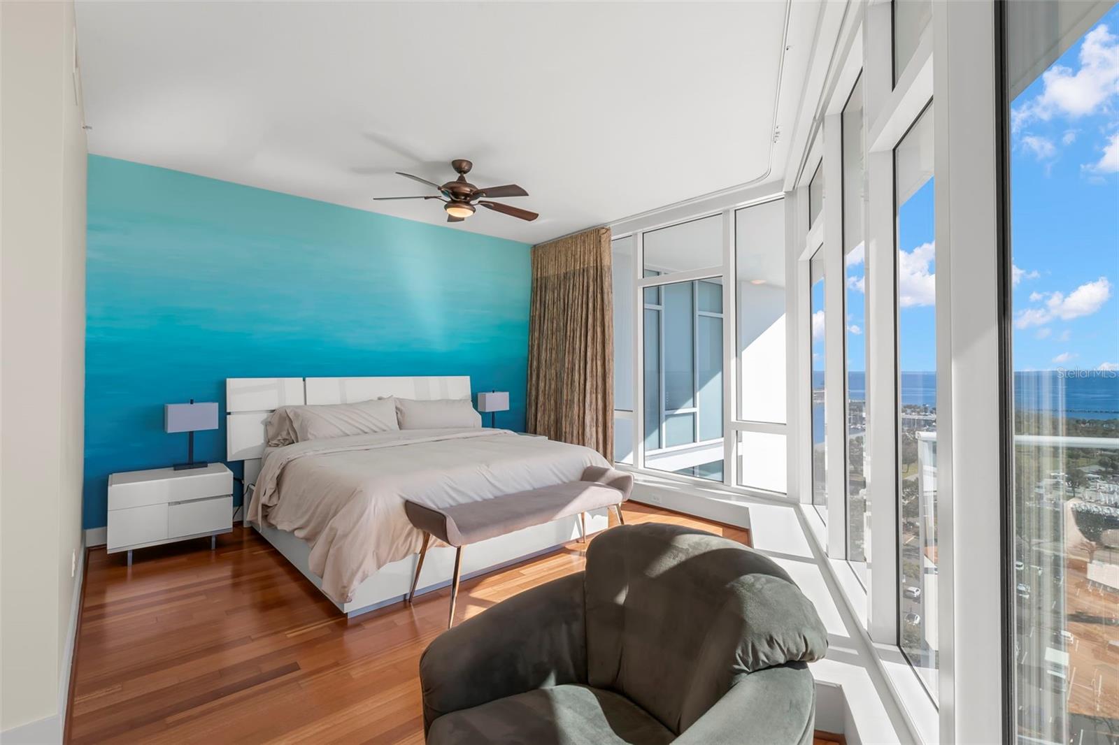 SIGNATURE PLACE CONDO - Residential