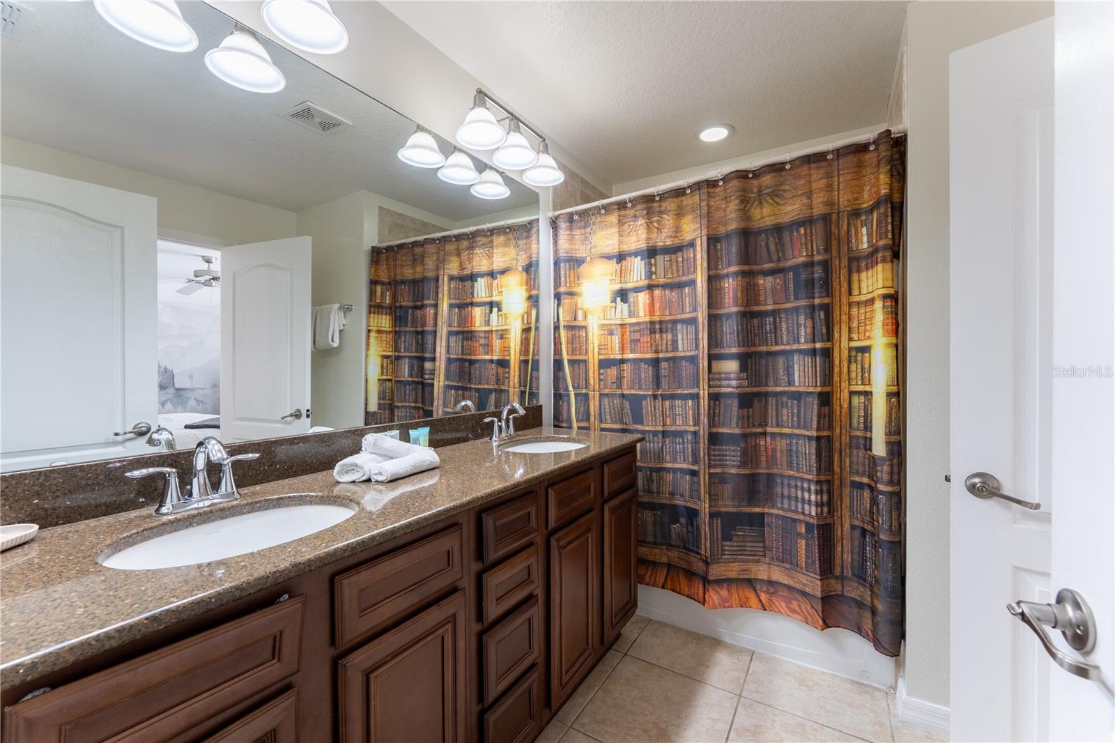 PARADISE PALMS RESORT PH 1 - Residential