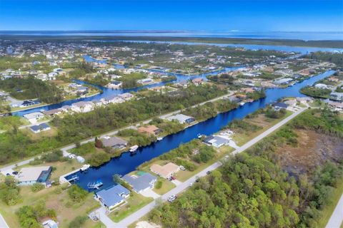 A home in PORT CHARLOTTE