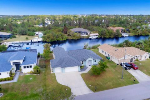 A home in PORT CHARLOTTE