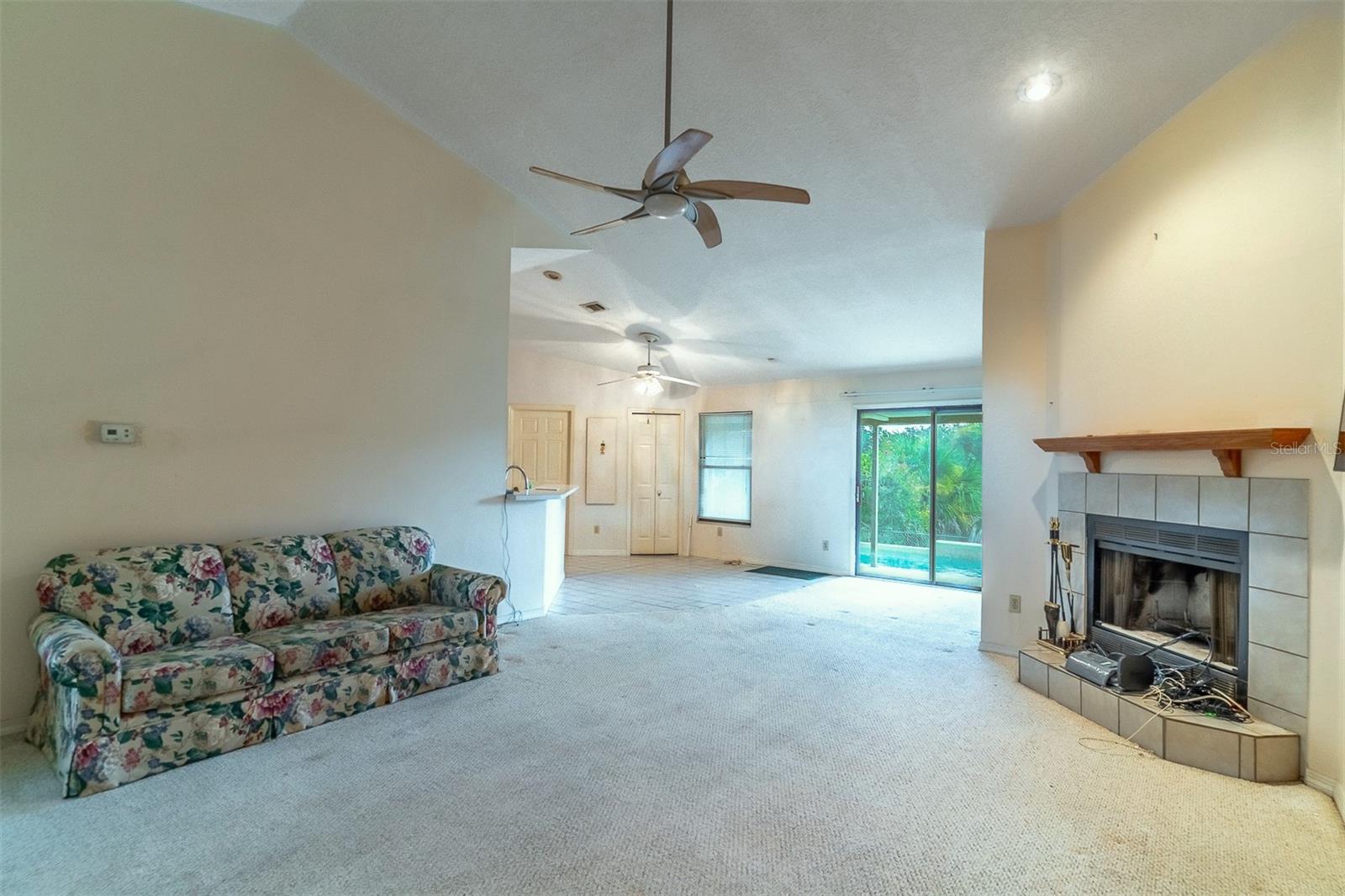 8644 SHENNA COURT