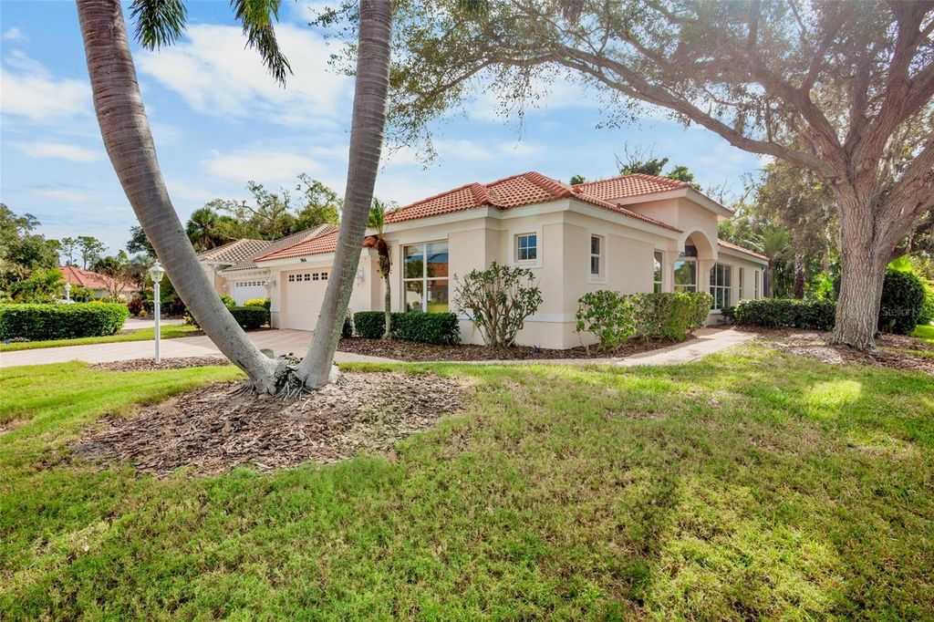 Photo of 5014 Hanging Moss Lane, Sarasota, FL 34238 (MLS # A4676056)
