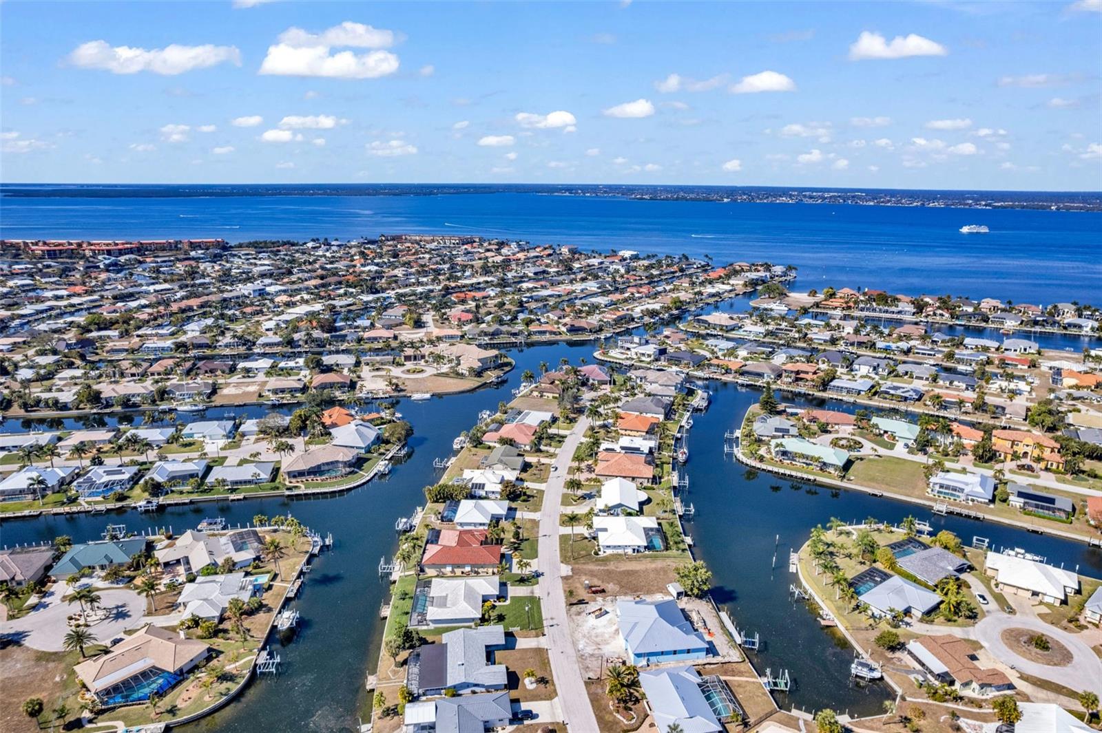 PUNTA GORDA ISLES SEC 04 - Residential