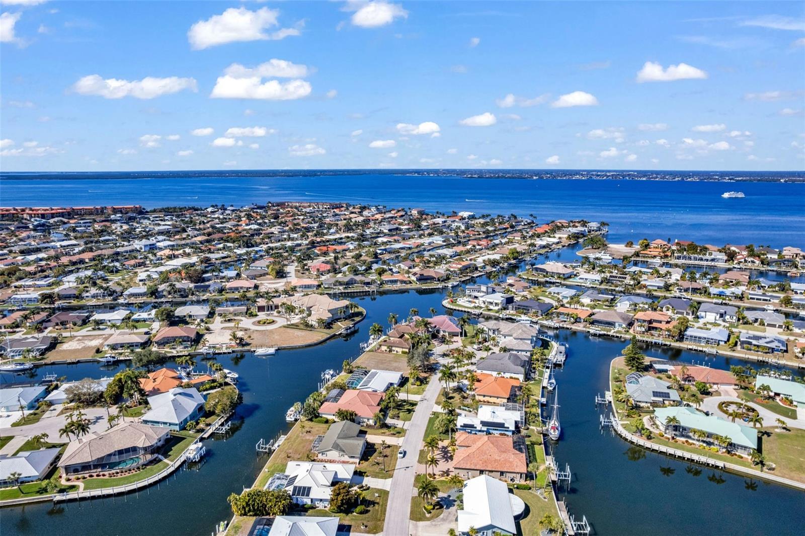PUNTA GORDA ISLES SEC 04 - Residential