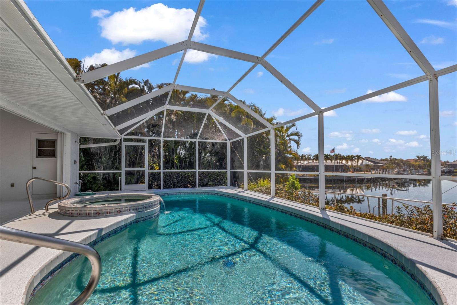 PUNTA GORDA ISLES SEC 04 - Residential