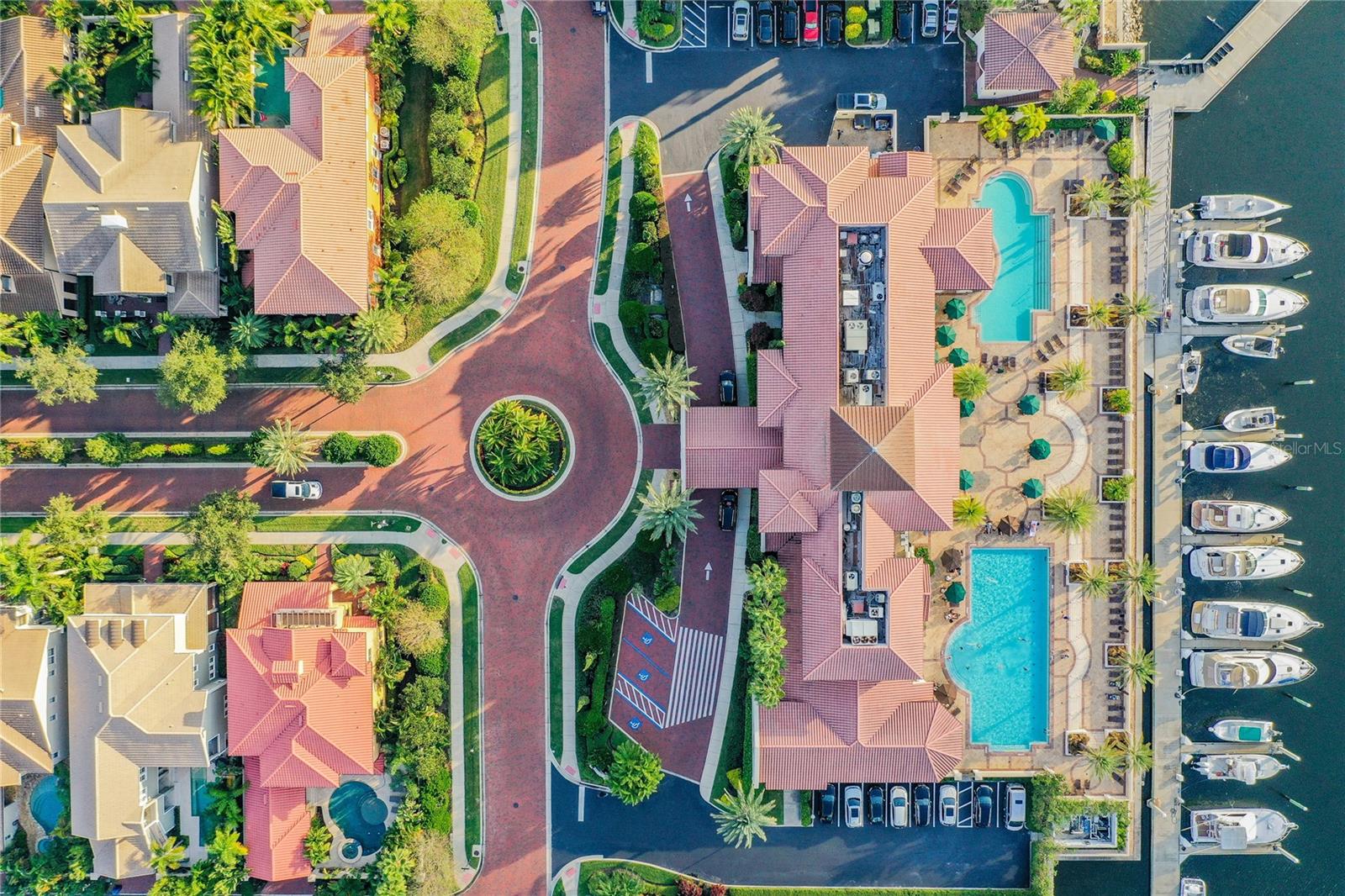 WESTSHORE YACHT CLUB, AQUA VILLAS - Residential