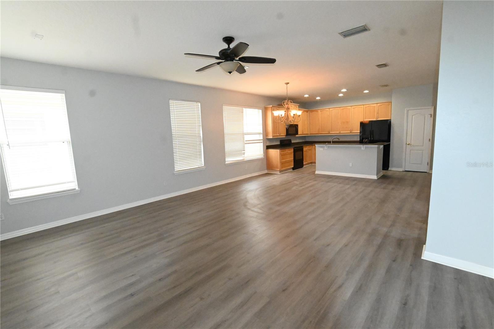 LAKES/WINDERMERE PH 02A - Residential Lease