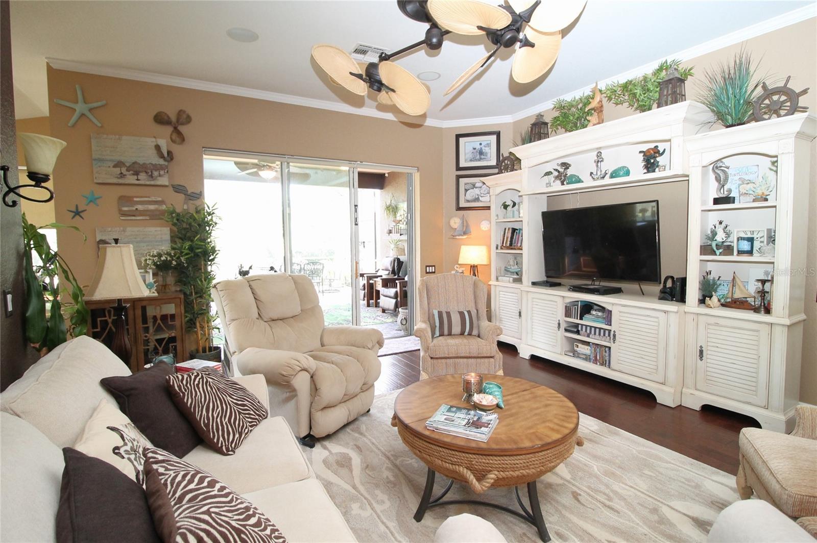 516 LAGO LOOP
