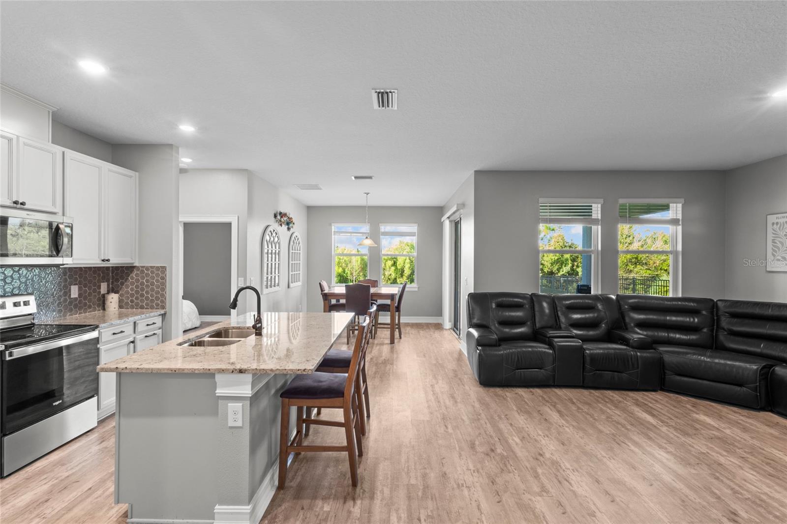 VENICE WOODLANDS PH 1 - Residential