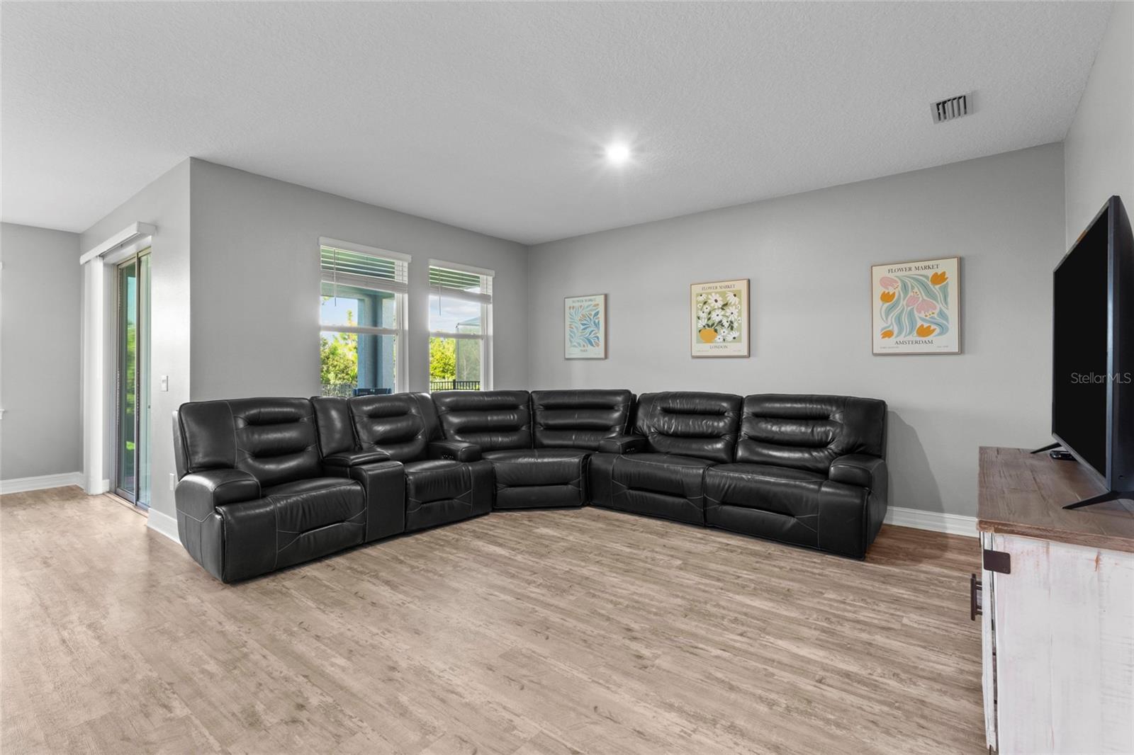 VENICE WOODLANDS PH 1 - Residential