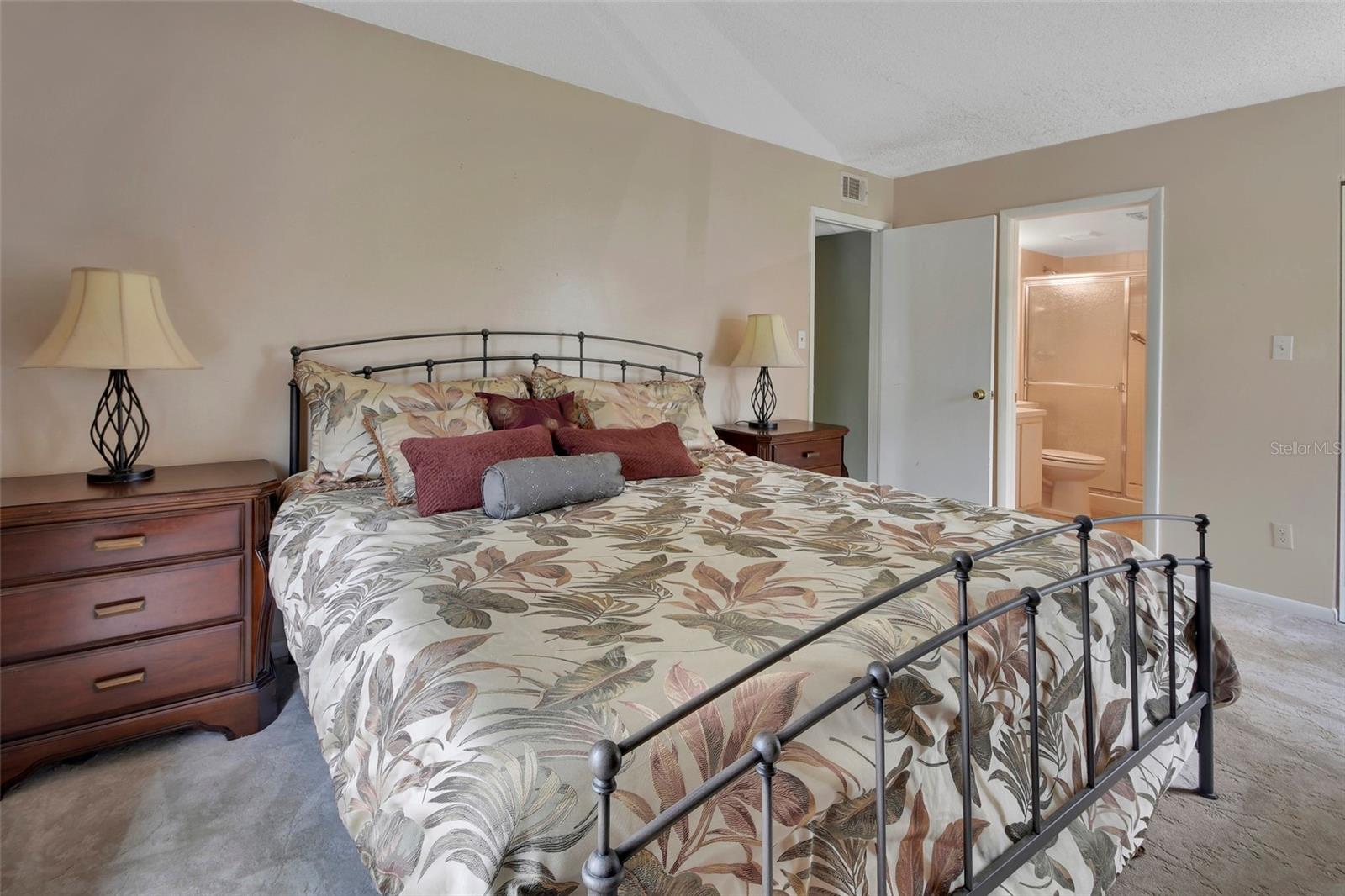 PINE RIDGE CLUB VILLAGE 1 PH 10 BLDG 12 - Residential