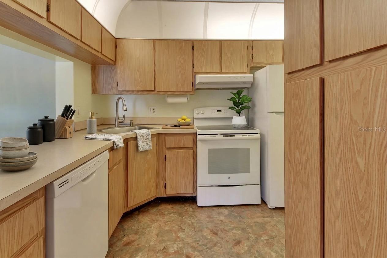 PINE RIDGE CLUB VILLAGE 1 PH 10 BLDG 12 - Residential