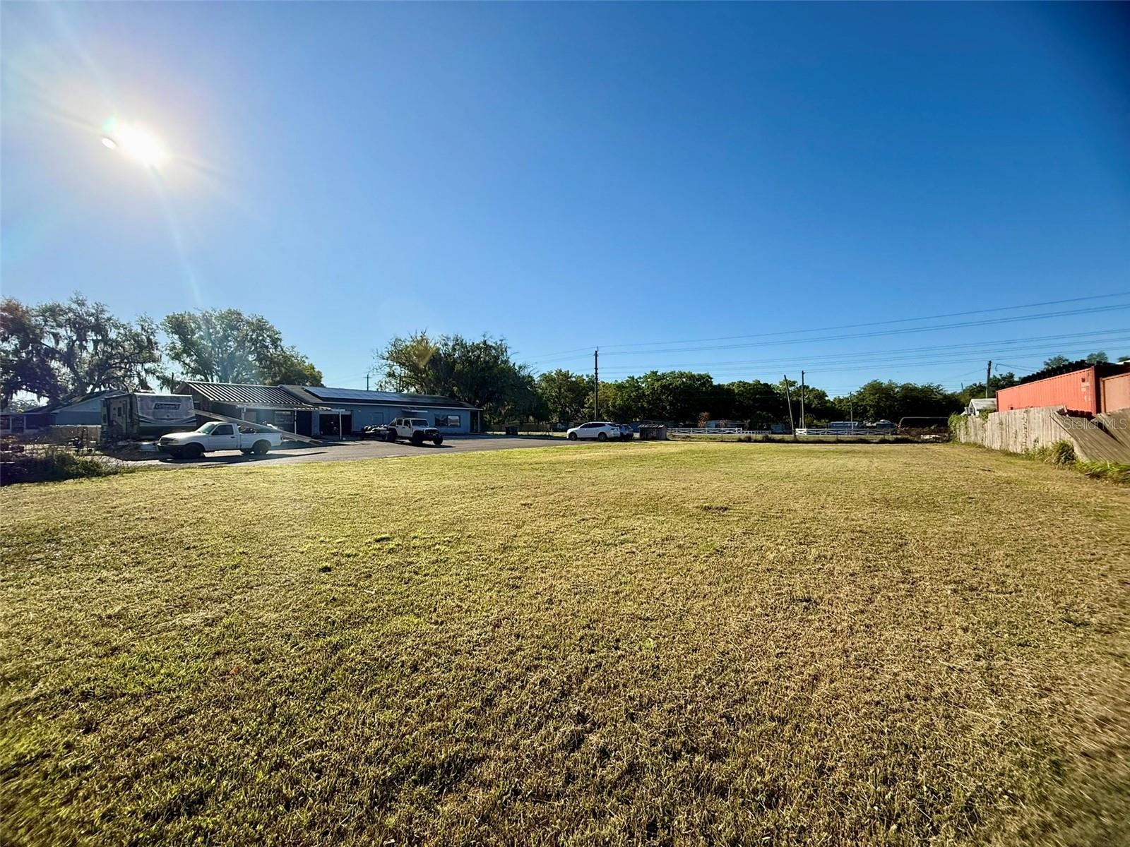 ACREAGE - Commercial Sale