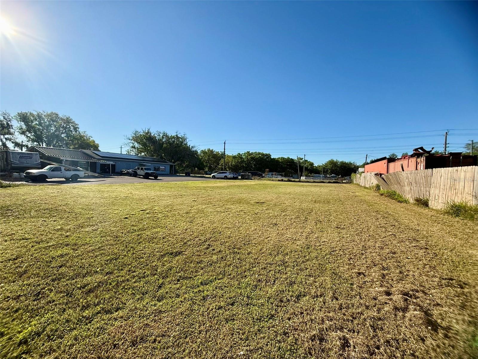 ACREAGE - Commercial Sale