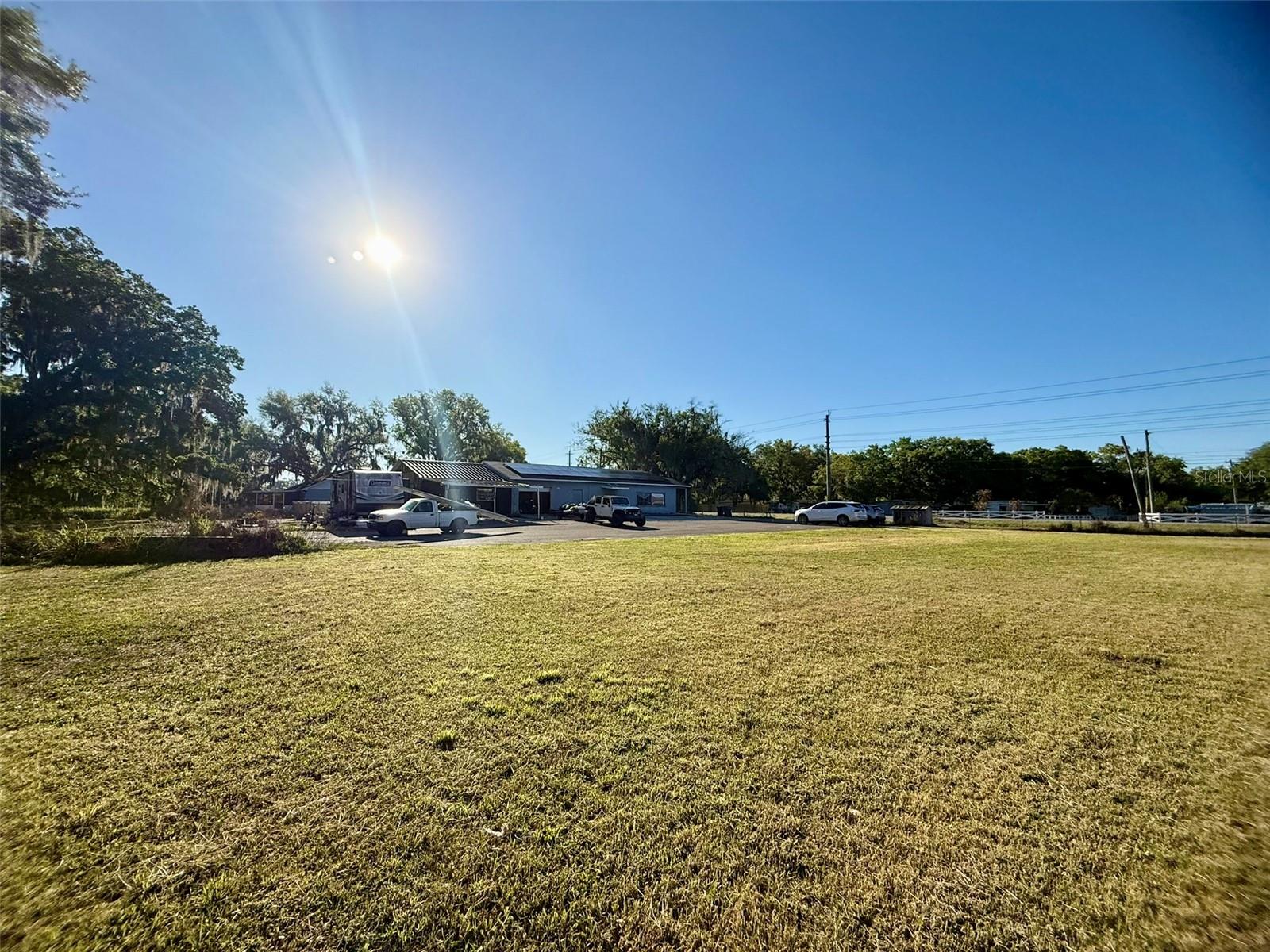 ACREAGE - Commercial Sale