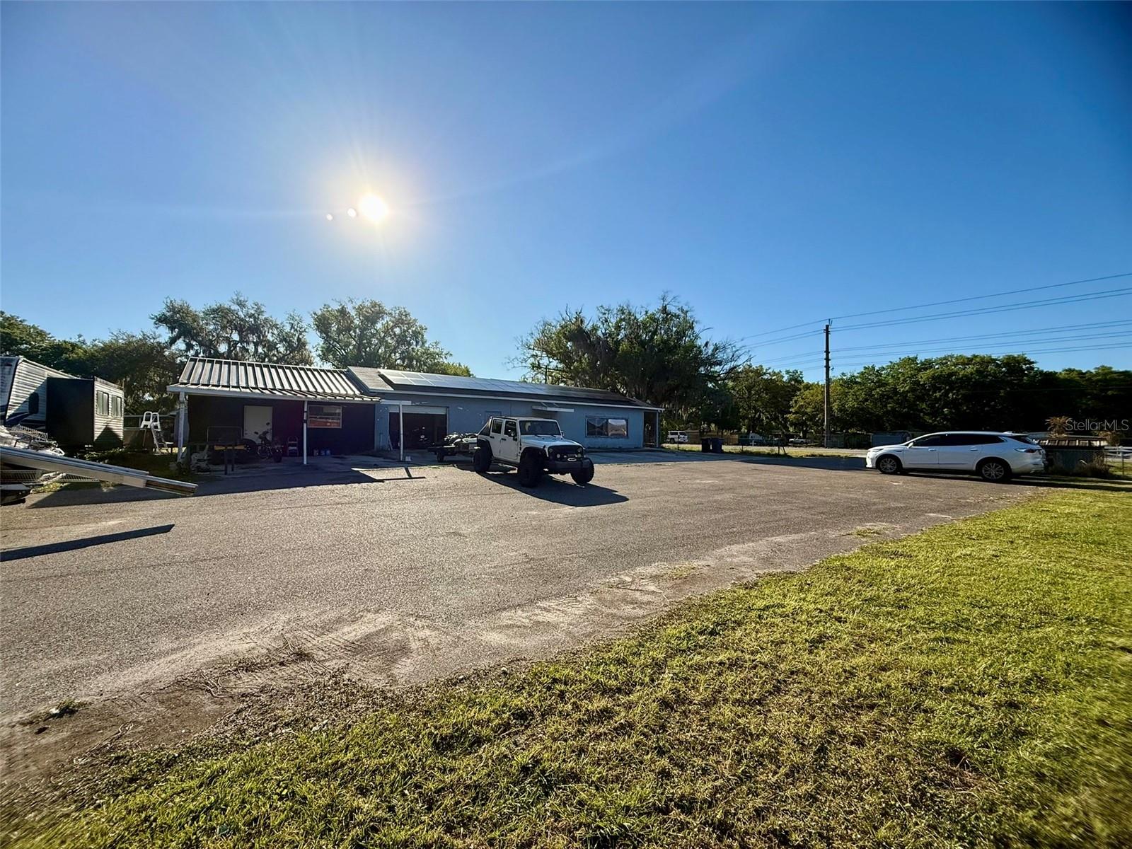 ACREAGE - Commercial Sale