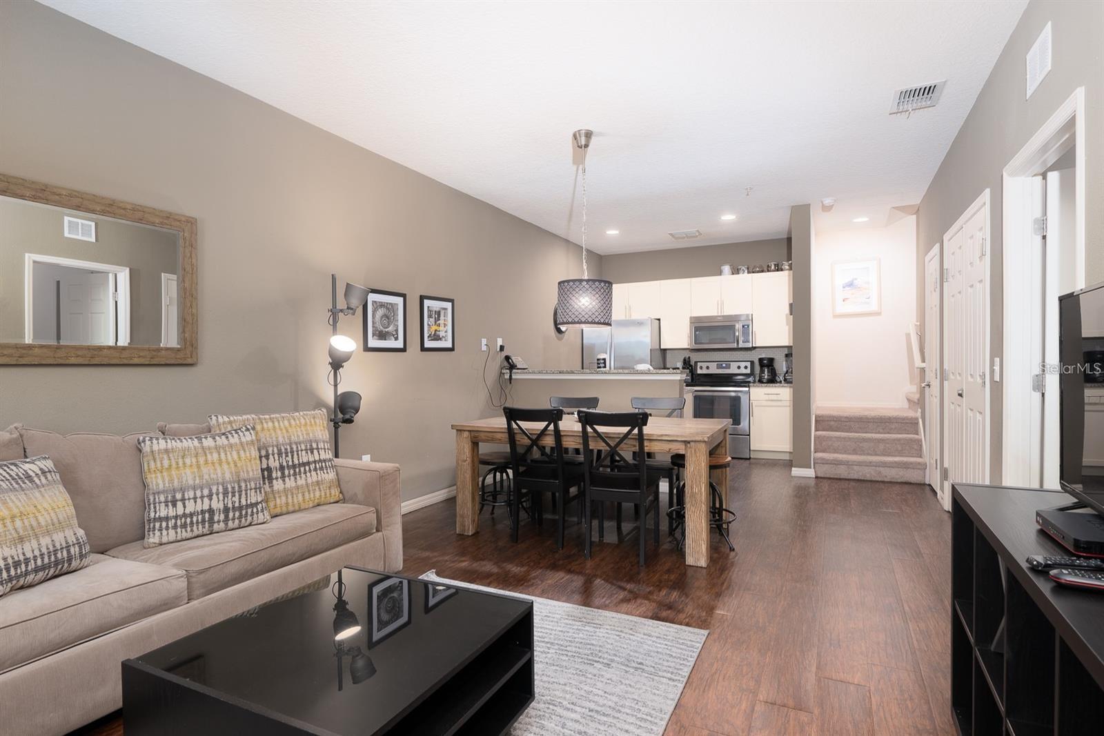 WEST LUCAYA VILLAGE - Residential