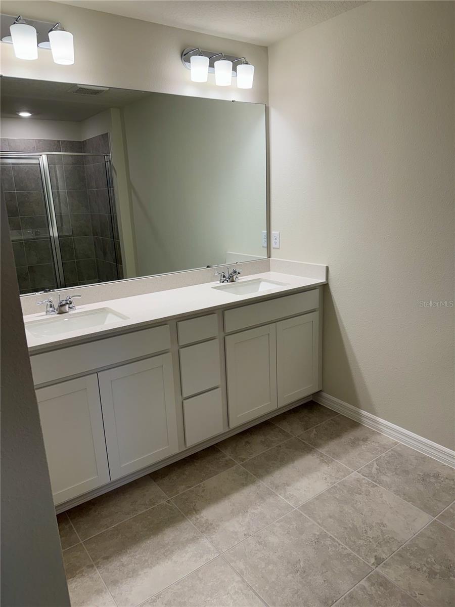 SKYLAR CREST - Residential Lease