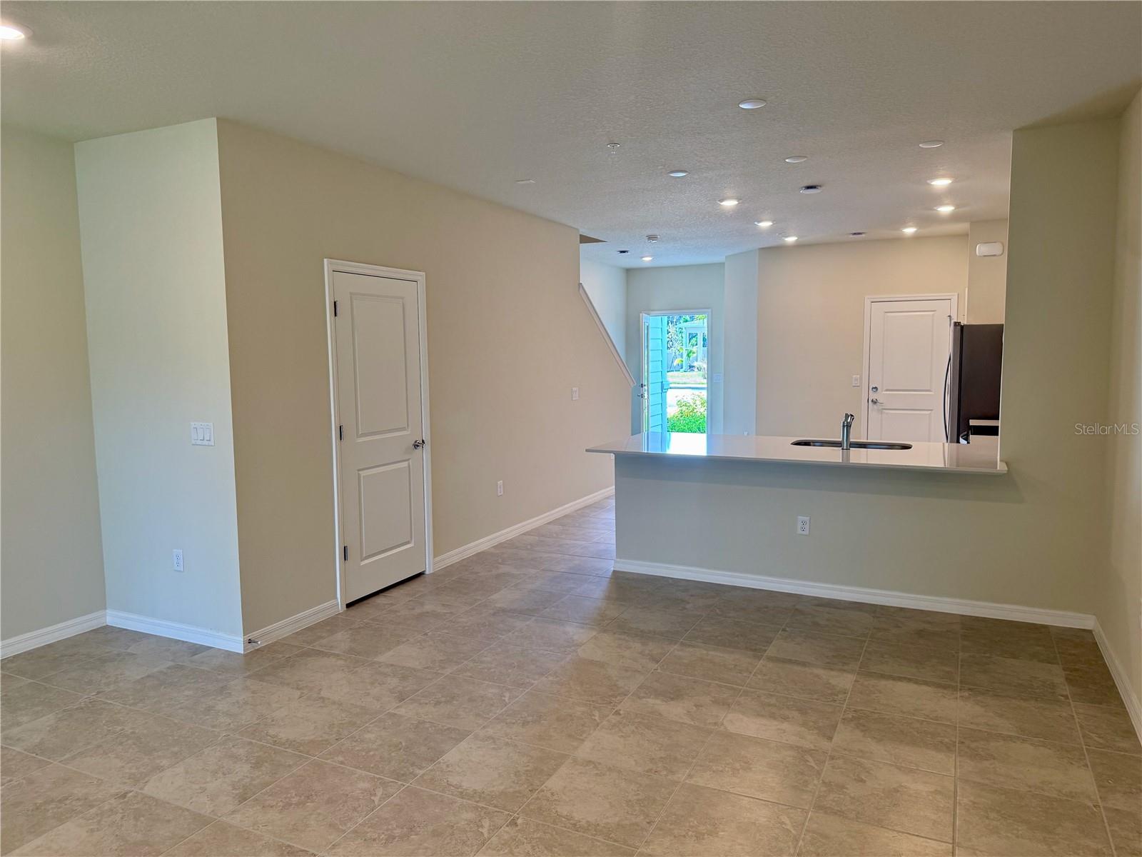 SKYLAR CREST - Residential Lease