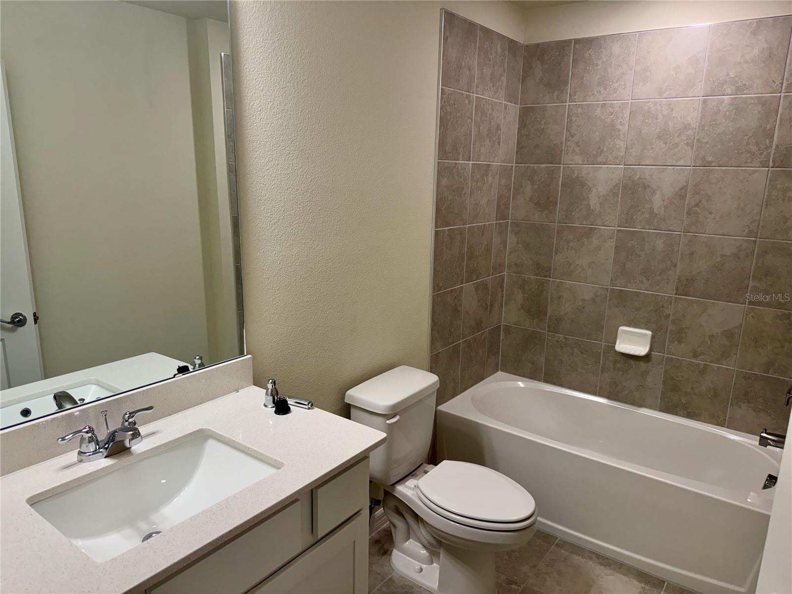 SKYLAR CREST - Residential Lease