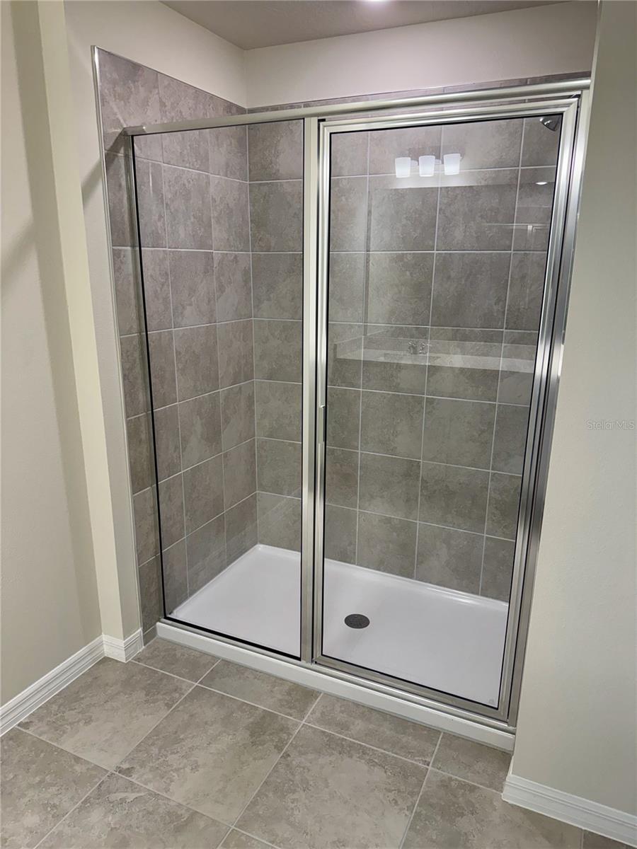 SKYLAR CREST - Residential Lease