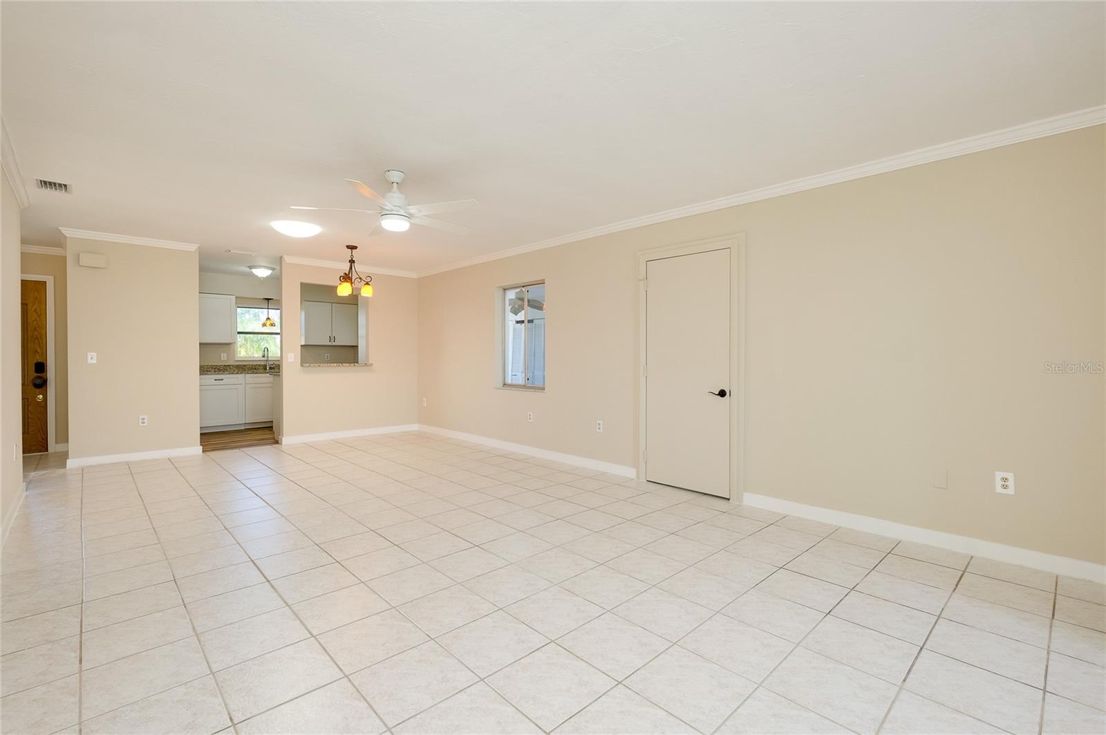 CIRCLE WOODS OF VENICE 1 - Residential