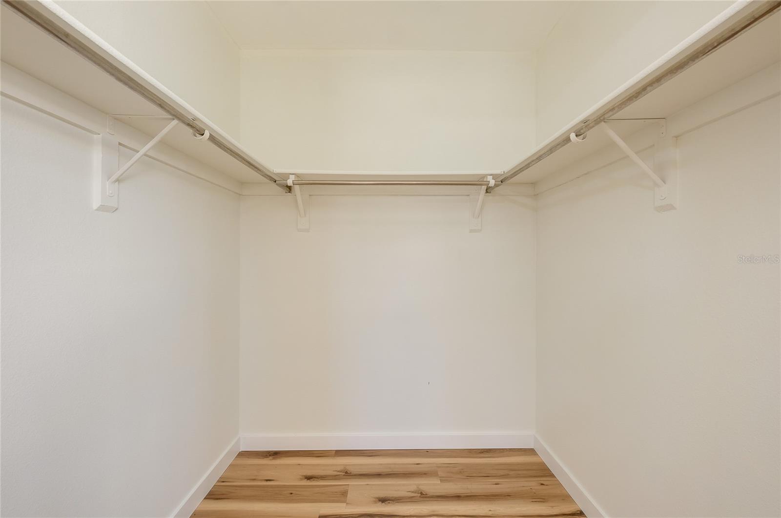 CIRCLE WOODS OF VENICE 1 - Residential