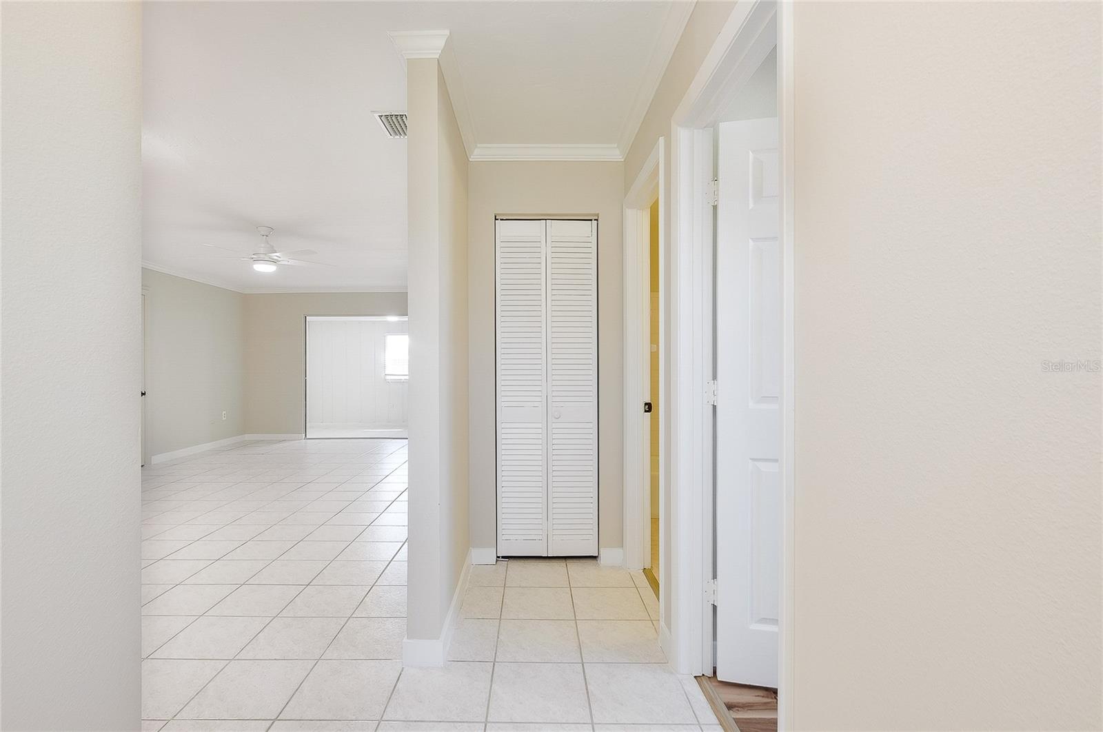 CIRCLE WOODS OF VENICE 1 - Residential