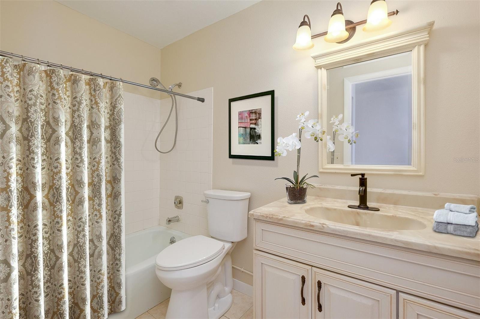 CIRCLE WOODS OF VENICE 1 - Residential