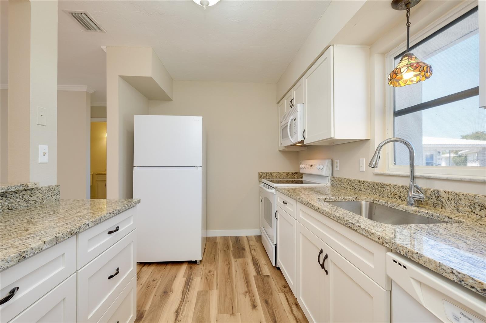 CIRCLE WOODS OF VENICE 1 - Residential