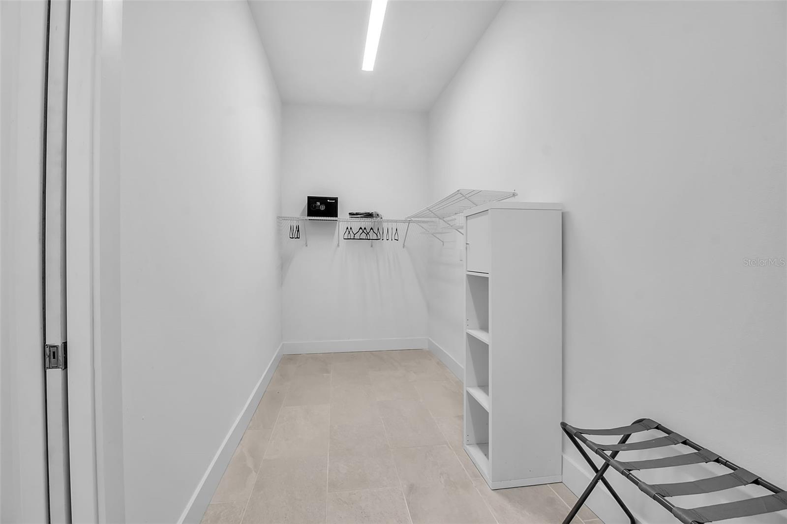 POMS PARK 3 - Residential