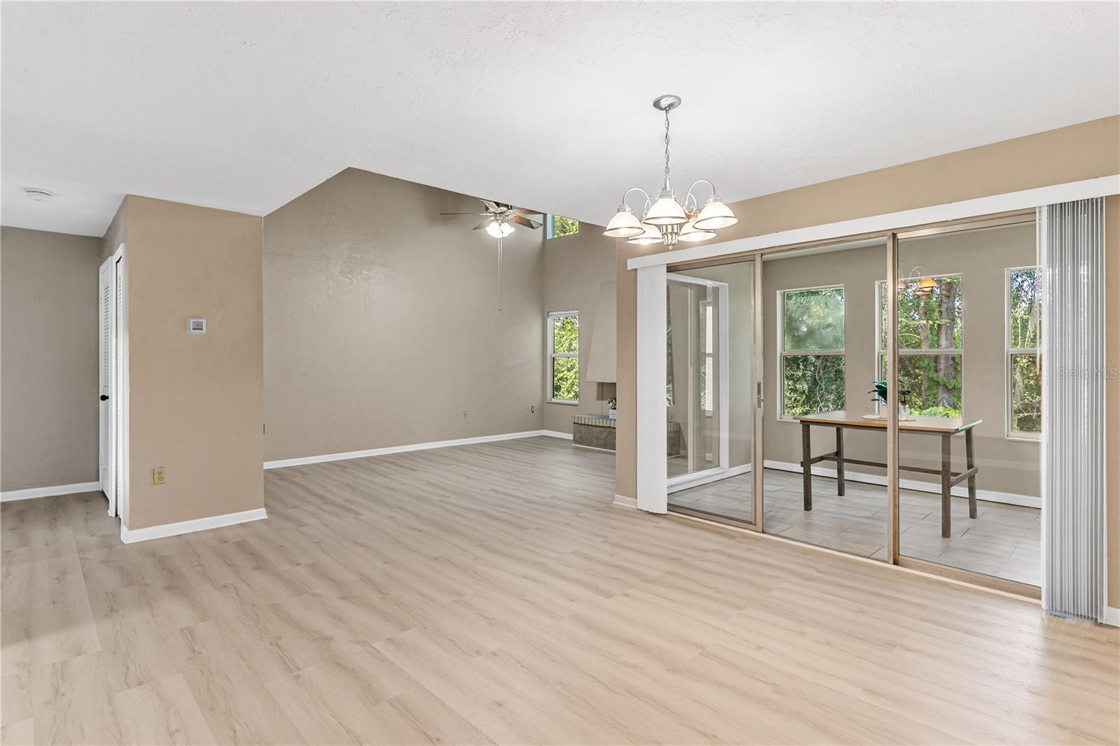 SANDALWOOD CONDO - Residential