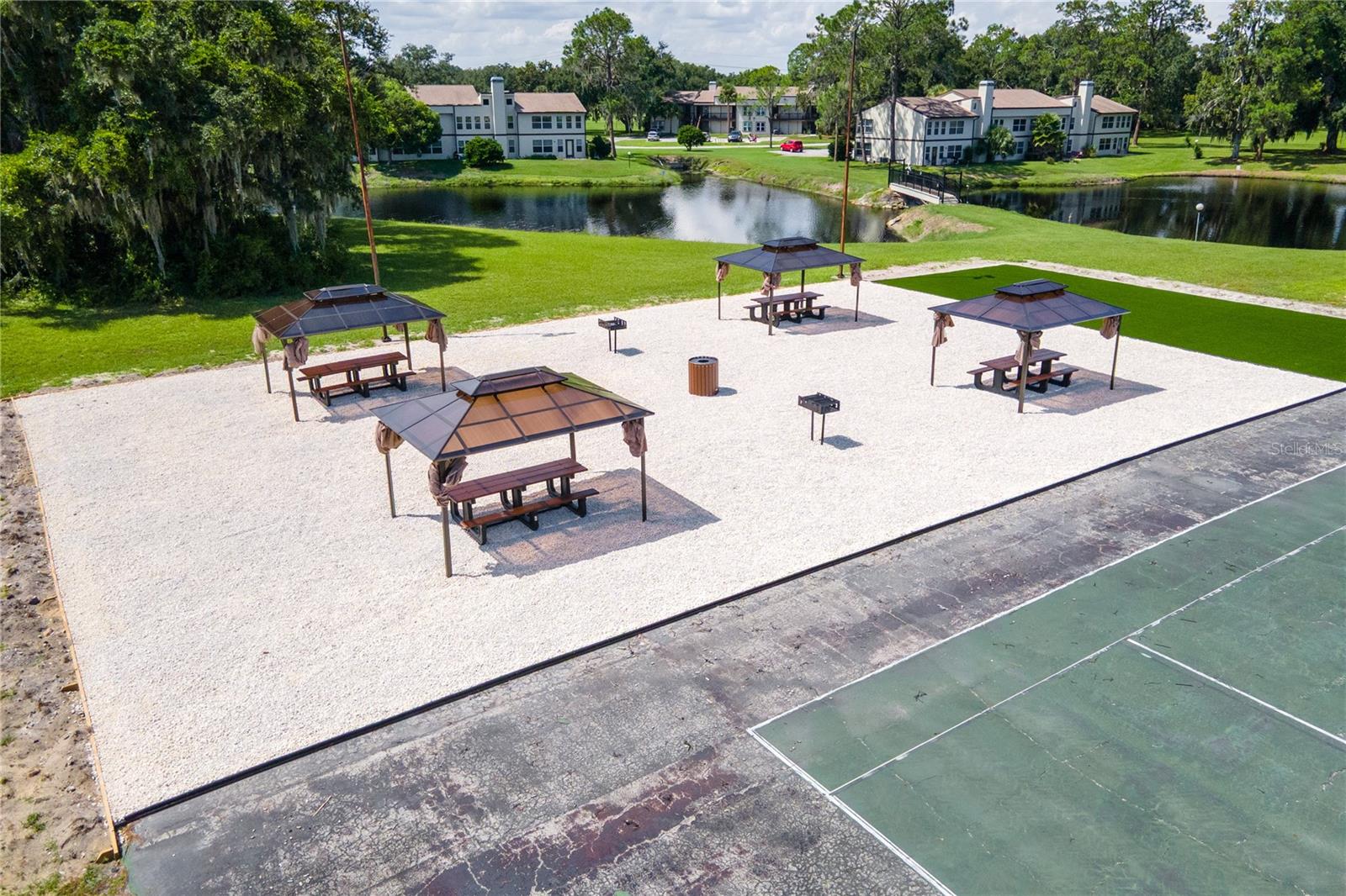 SANDALWOOD CONDO - Residential