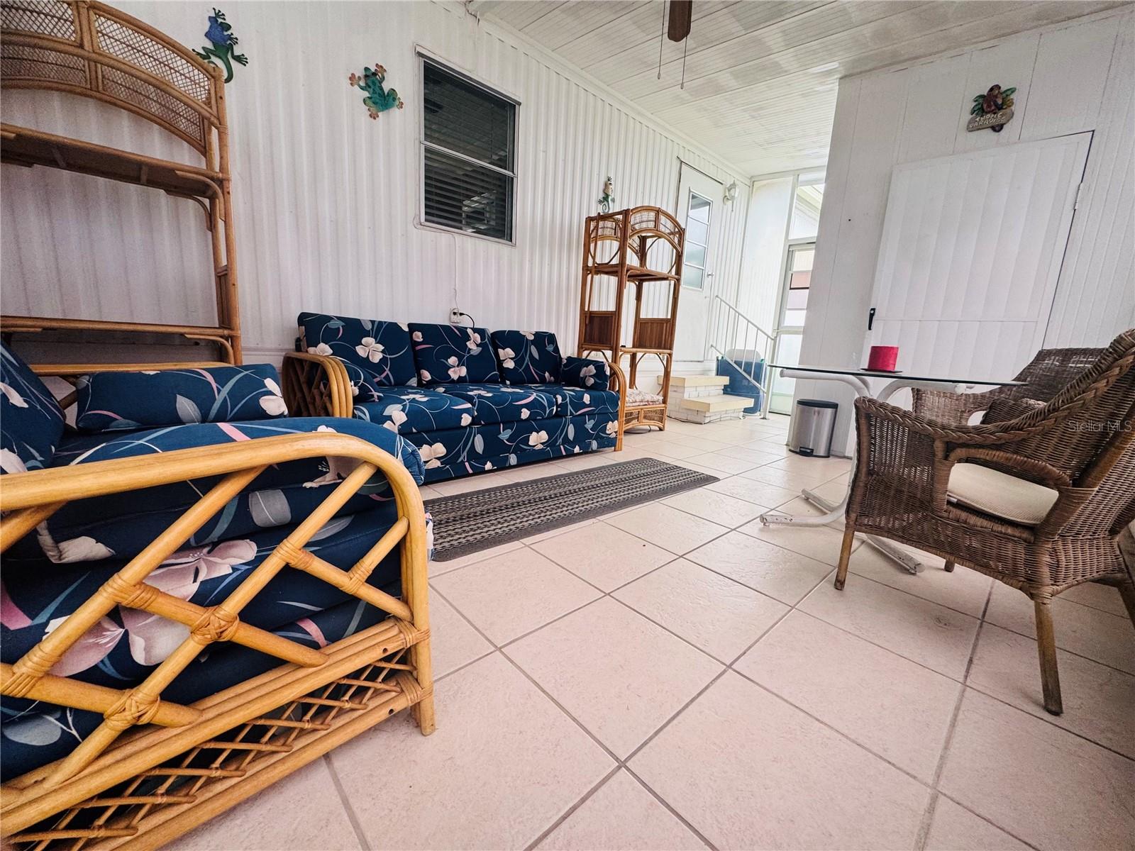 HOLIDAY PARK - Residential