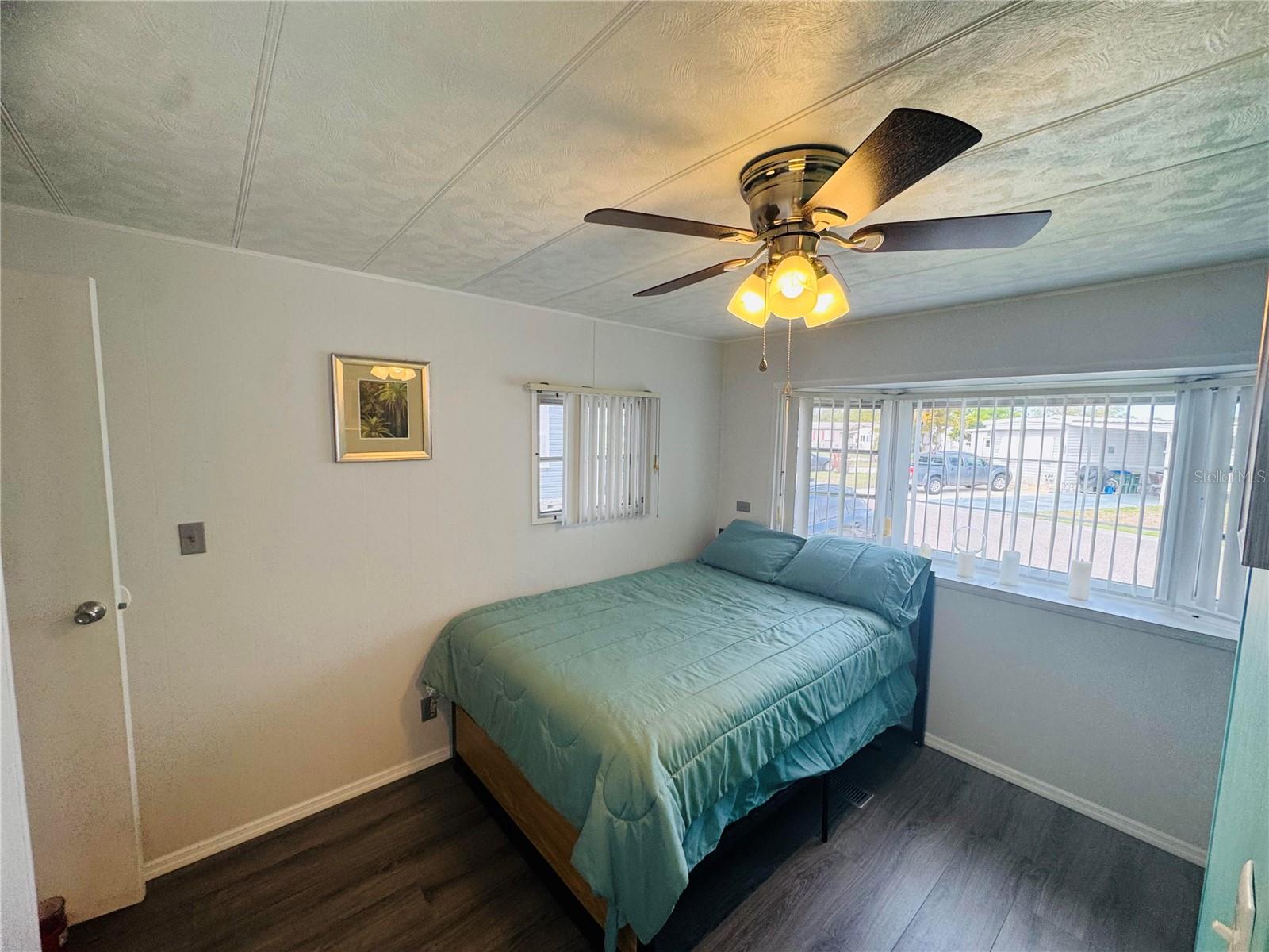 HOLIDAY PARK - Residential