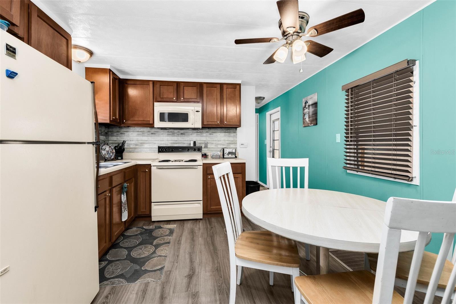 HOLIDAY PARK - Residential