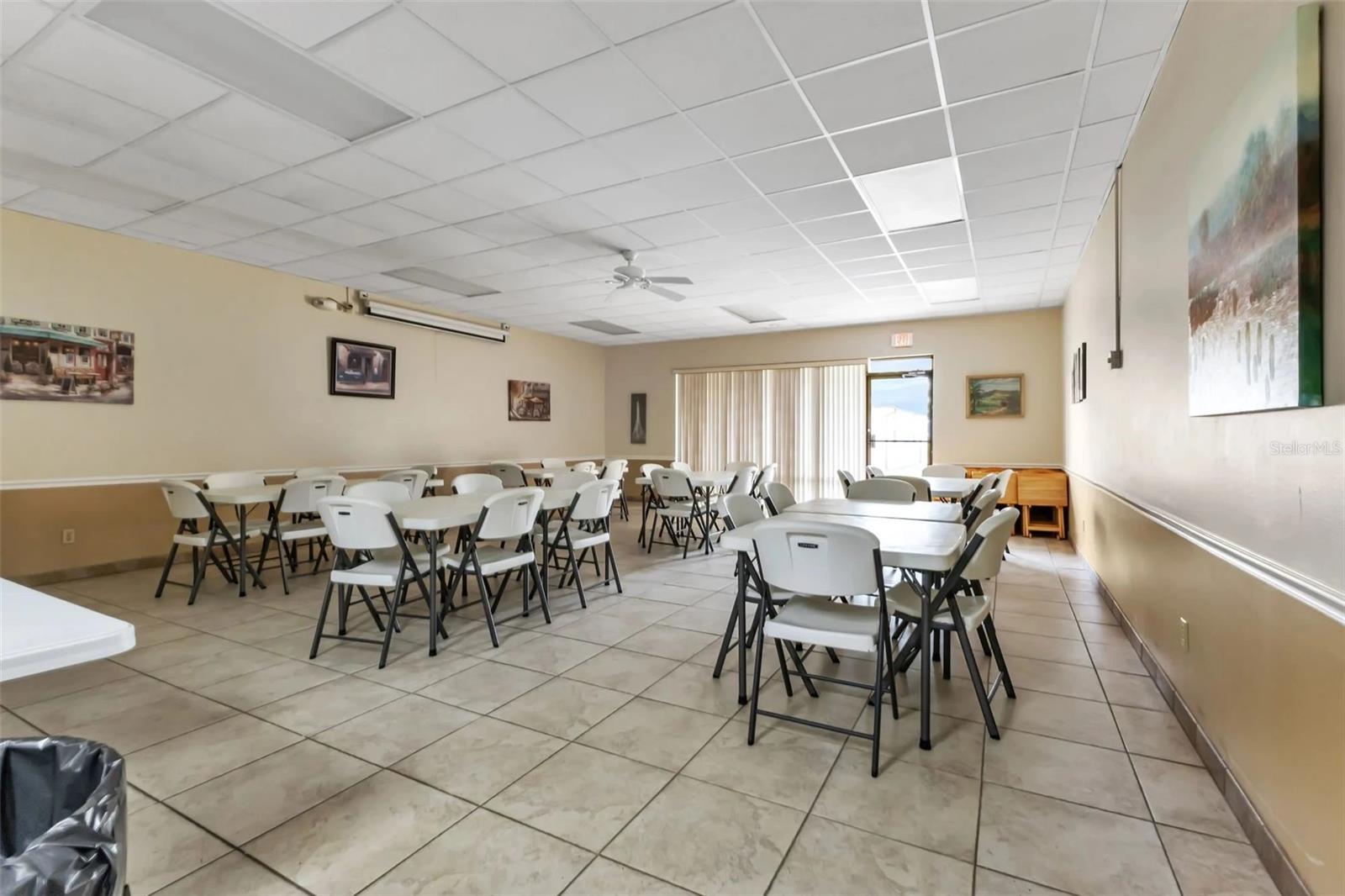 HOLIDAY PARK - Residential