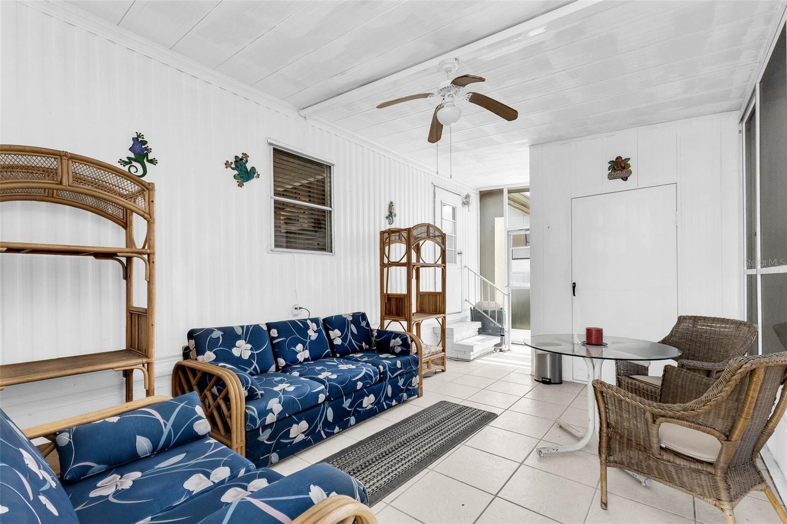 HOLIDAY PARK - Residential