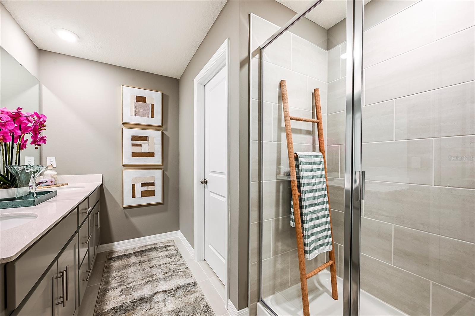 TOWNS AT RIVERWALK - Residential