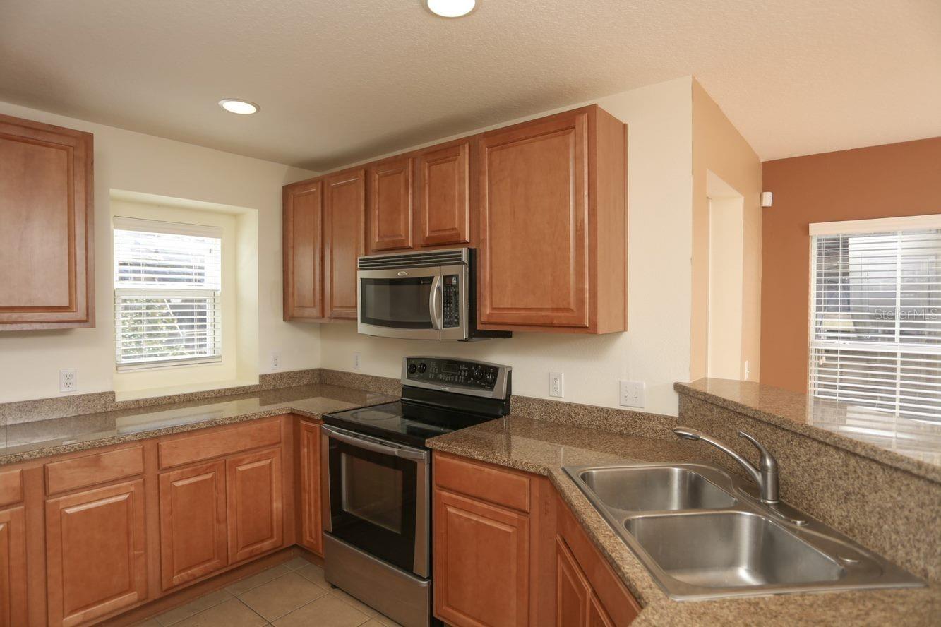 WILLOWBROOK A CONDO PH 5 OR2232/5864 - Residential Lease