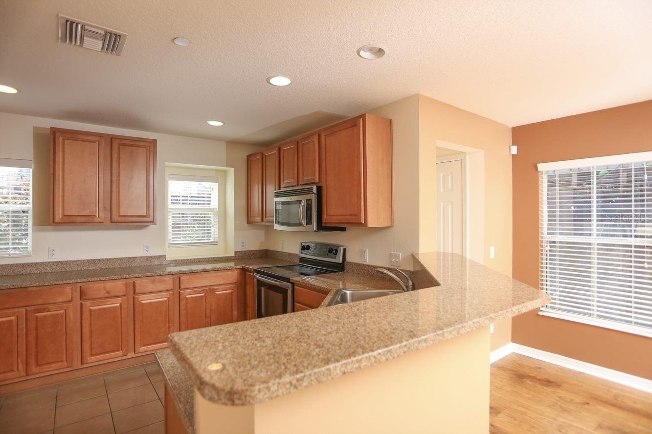 WILLOWBROOK A CONDO PH 5 OR2232/5864 - Residential Lease