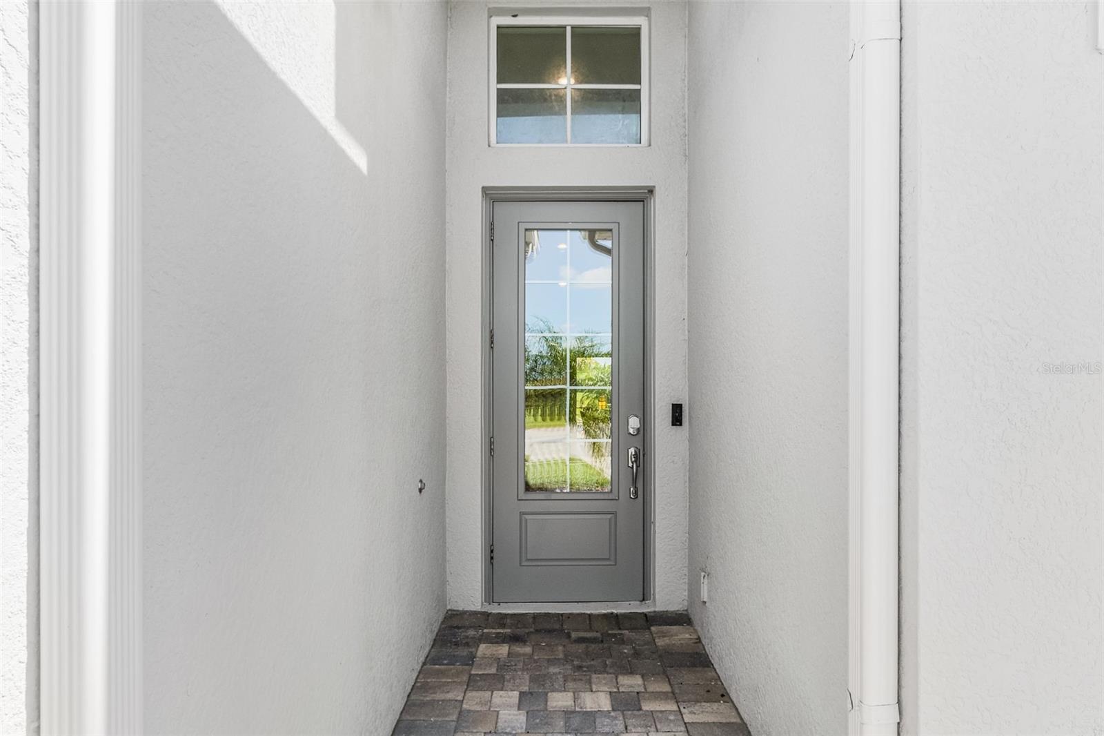 25048 OAK HAMMOCK COURT