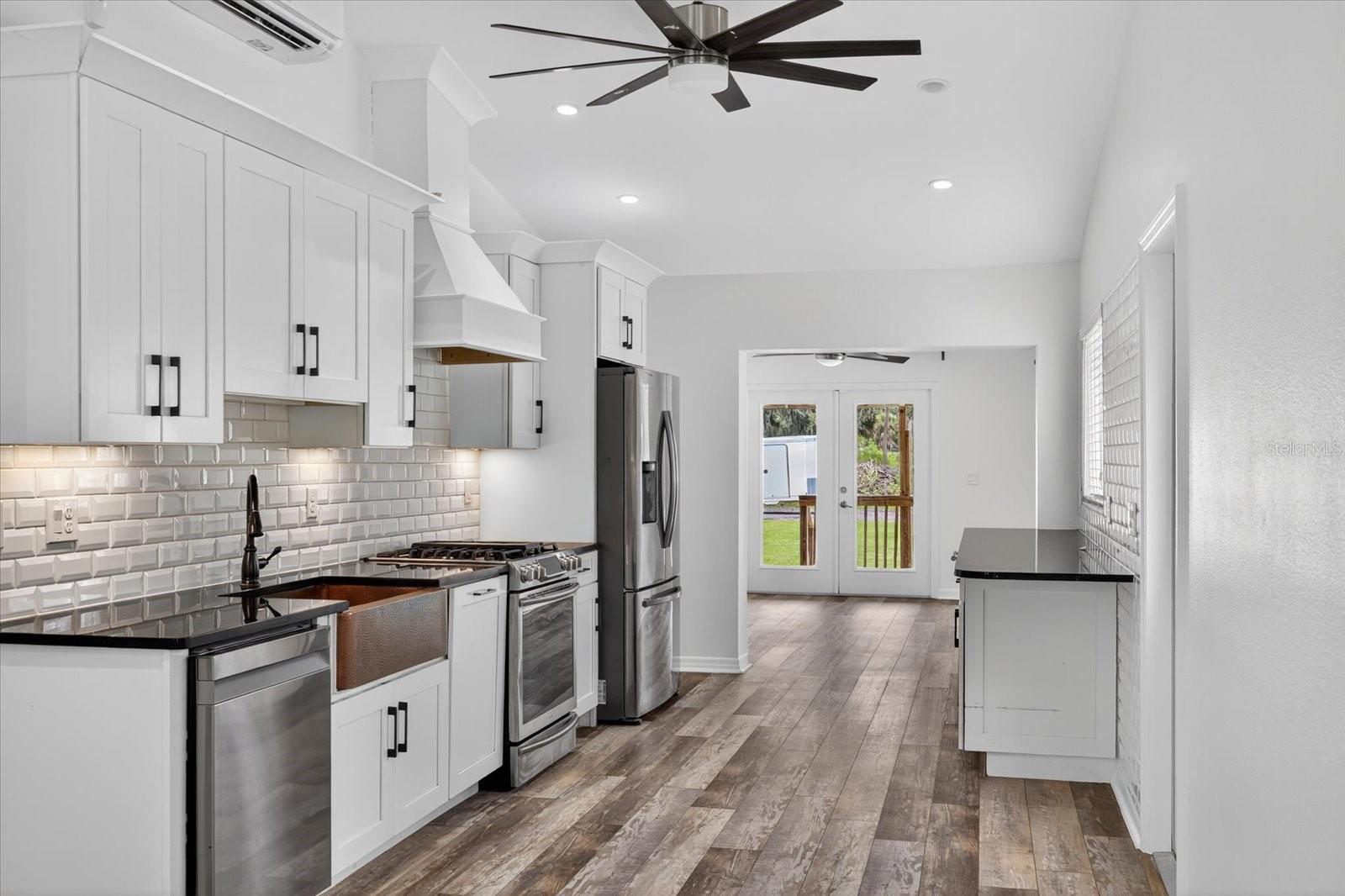 ACREAGE - Residential