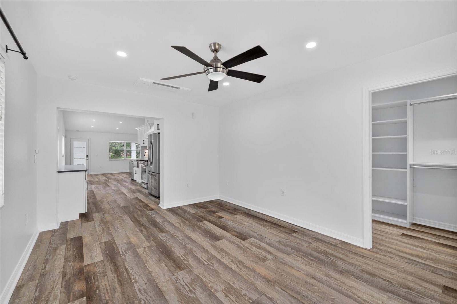 ACREAGE - Residential